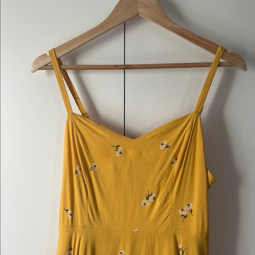 Old Navy Yellow Floral Spaghetti-Strap Sundress - Picture 5 of 12
